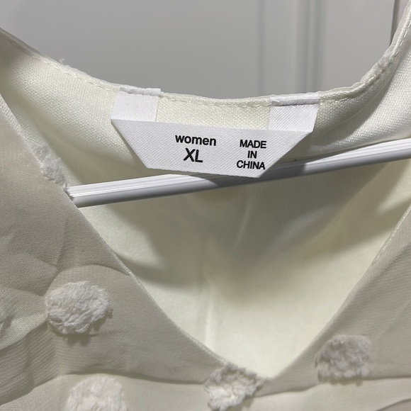 Women’s knee length, short sleeve, dress size XL. IN GREAT CONDITION! - Picture 4 of 4